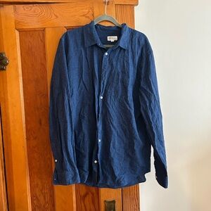 GAP Men's Navy Button Down